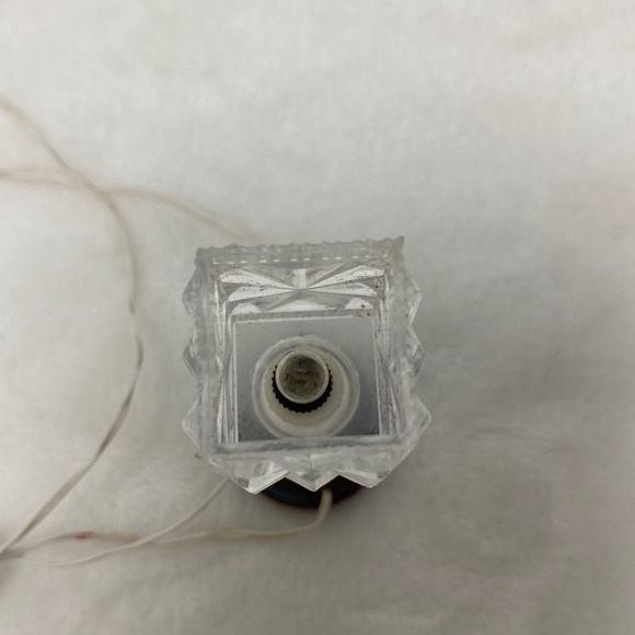 Dollhouse Miniature Table Lamp Clear Faceted Shade Brass Stem Rustic Base Wired - Picture 2 of 9